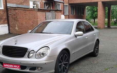 Mercedes-Benz E-Класс, 2003 год, 710 000 рублей, 1 фотография