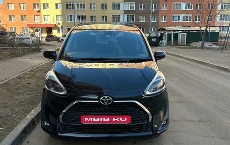 Toyota Sienta II, 2020 год, 1 850 000 рублей, 1 фотография