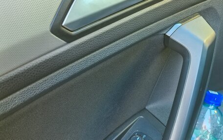 Volkswagen Tiguan II, 2020 год, 2 580 000 рублей, 10 фотография