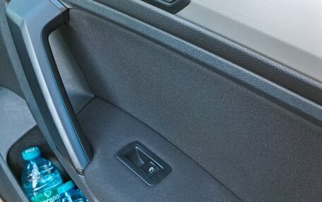 Volkswagen Tiguan II, 2020 год, 2 580 000 рублей, 12 фотография