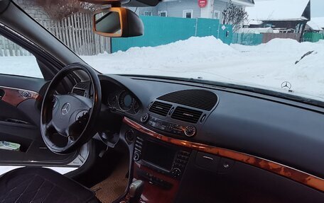 Mercedes-Benz E-Класс, 2003 год, 710 000 рублей, 6 фотография