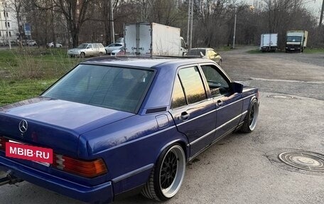 Mercedes-Benz 190 (W201), 1985 год, 370 000 рублей, 2 фотография