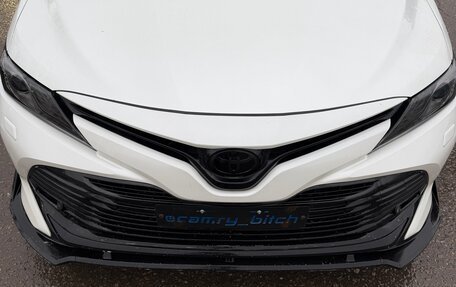 Toyota Camry, 2019 год, 3 200 000 рублей, 6 фотография