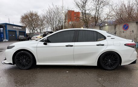 Toyota Camry, 2019 год, 3 200 000 рублей, 4 фотография
