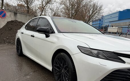 Toyota Camry, 2019 год, 3 200 000 рублей, 7 фотография