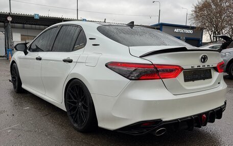 Toyota Camry, 2019 год, 3 200 000 рублей, 3 фотография