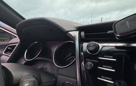 Toyota Camry, 2019 год, 3 200 000 рублей, 16 фотография