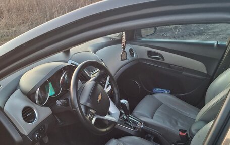 Chevrolet Cruze II, 2013 год, 730 000 рублей, 9 фотография