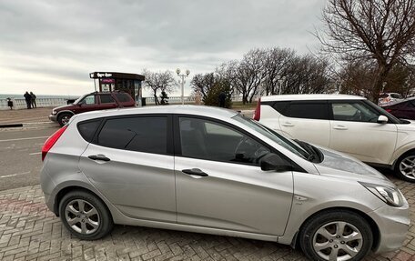 Hyundai Solaris II рестайлинг, 2014 год, 850 000 рублей, 5 фотография