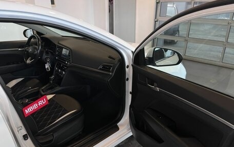 Hyundai Elantra VI рестайлинг, 2019 год, 1 780 000 рублей, 27 фотография