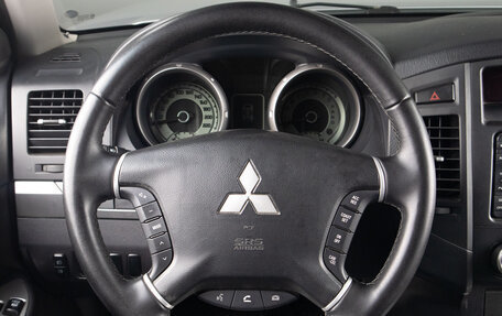 Mitsubishi Pajero IV, 2010 год, 1 859 000 рублей, 9 фотография