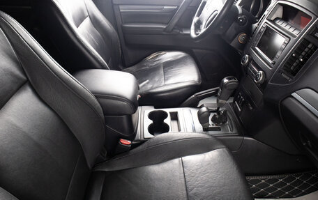 Mitsubishi Pajero IV, 2010 год, 1 859 000 рублей, 15 фотография