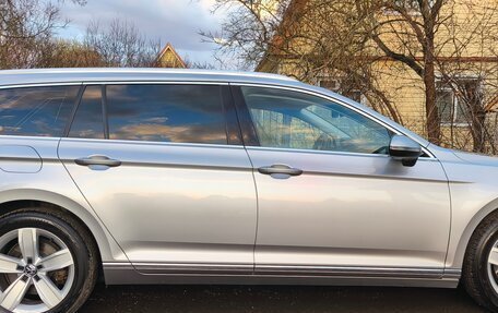 Volkswagen Passat B8 рестайлинг, 2019 год, 2 550 000 рублей, 3 фотография