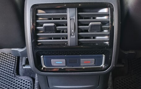 Volkswagen Passat B8 рестайлинг, 2019 год, 2 550 000 рублей, 10 фотография