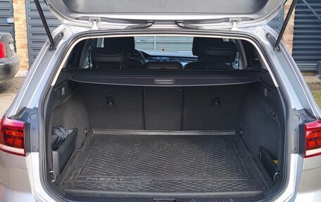 Volkswagen Passat B8 рестайлинг, 2019 год, 2 550 000 рублей, 12 фотография