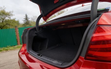 BMW 3 серия, 2018 год, 1 600 000 рублей, 12 фотография