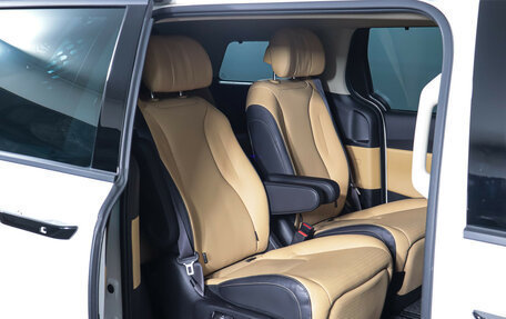 KIA Carnival, 2021 год, 4 199 000 рублей, 15 фотография