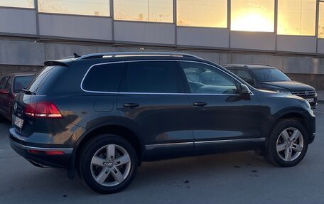 Volkswagen Touareg III, 2015 год, 2 750 000 рублей, 3 фотография