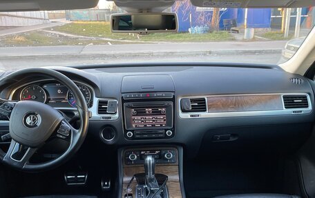 Volkswagen Touareg III, 2015 год, 2 750 000 рублей, 12 фотография