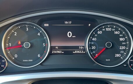 Volkswagen Touareg III, 2015 год, 2 750 000 рублей, 11 фотография