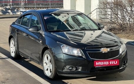 Chevrolet Cruze II, 2010 год, 550 000 рублей, 2 фотография