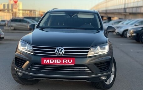 Volkswagen Touareg III, 2015 год, 2 750 000 рублей, 21 фотография