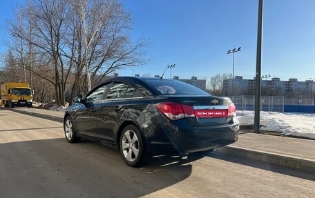 Chevrolet Cruze II, 2010 год, 550 000 рублей, 6 фотография