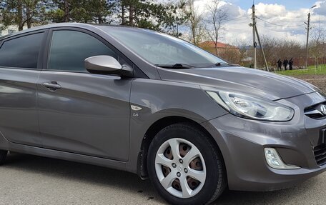 Hyundai Solaris II рестайлинг, 2014 год, 980 000 рублей, 3 фотография