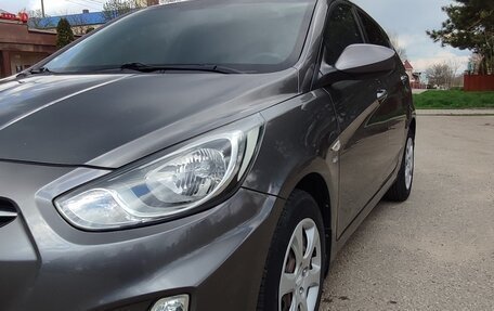 Hyundai Solaris II рестайлинг, 2014 год, 980 000 рублей, 6 фотография