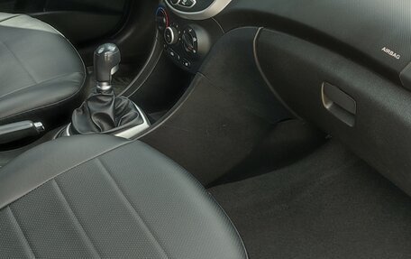 Hyundai Solaris II рестайлинг, 2014 год, 980 000 рублей, 14 фотография