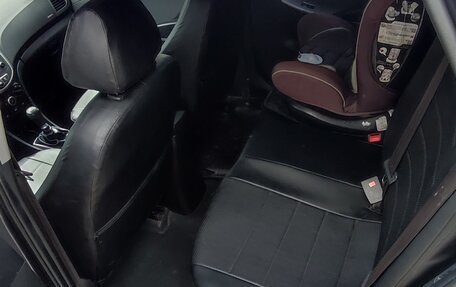 Hyundai Solaris II рестайлинг, 2014 год, 980 000 рублей, 16 фотография