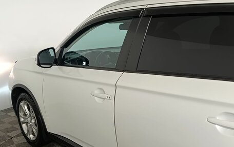 Mitsubishi Outlander III рестайлинг 3, 2014 год, 1 430 000 рублей, 22 фотография