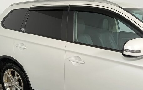 Mitsubishi Outlander III рестайлинг 3, 2014 год, 1 430 000 рублей, 25 фотография