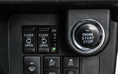 Toyota Tank I, 2019 год, 1 449 000 рублей, 12 фотография