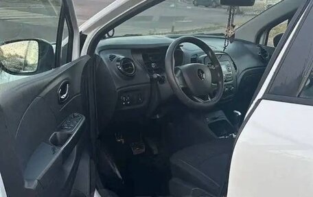 Renault Kaptur I рестайлинг, 2018 год, 1 050 000 рублей, 25 фотография