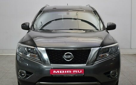 Nissan Pathfinder, 2016 год, 2 150 000 рублей, 2 фотография