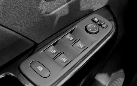 Renault Kaptur I рестайлинг, 2021 год, 1 800 000 рублей, 10 фотография