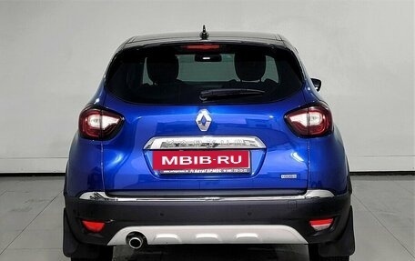 Renault Kaptur I рестайлинг, 2021 год, 1 800 000 рублей, 3 фотография