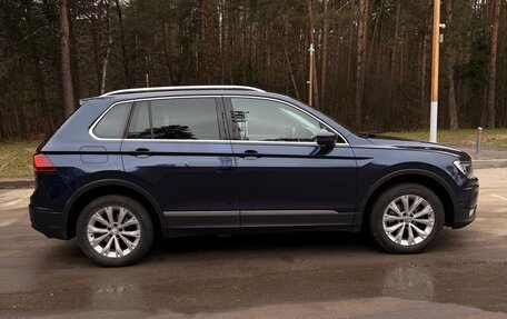 Volkswagen Tiguan II, 2017 год, 1 750 000 рублей, 2 фотография