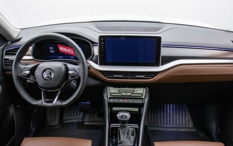 Skoda Kodiaq I, 2023 год, 4 480 000 рублей, 13 фотография