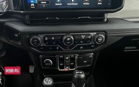 Jeep Wrangler, 2023 год, 7 800 000 рублей, 15 фотография