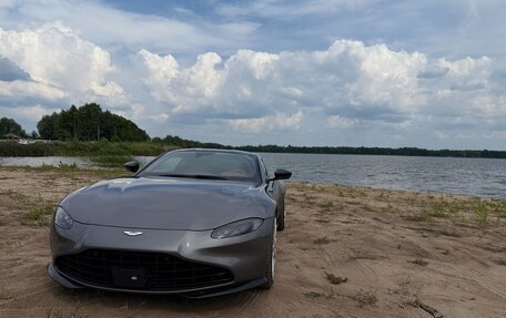 Aston Martin V8 Vantage IV, 2019 год, 21 600 000 рублей, 12 фотография