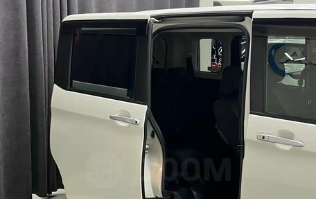 Toyota Roomy I, 2017 год, 1 077 000 рублей, 17 фотография