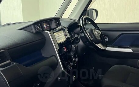 Toyota Roomy I, 2017 год, 1 077 000 рублей, 23 фотография