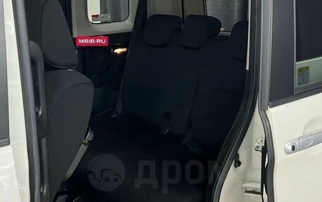 Toyota Roomy I, 2017 год, 1 077 000 рублей, 20 фотография