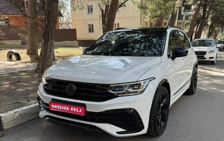 Volkswagen Tiguan II, 2021 год, 3 850 000 рублей, 1 фотография