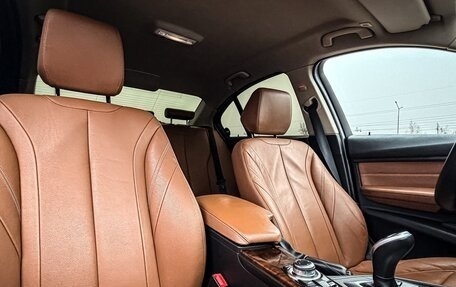 BMW 3 серия, 2011 год, 1 745 000 рублей, 15 фотография