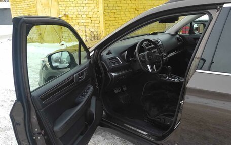 Subaru Outback IV рестайлинг, 2017 год, 2 099 000 рублей, 12 фотография