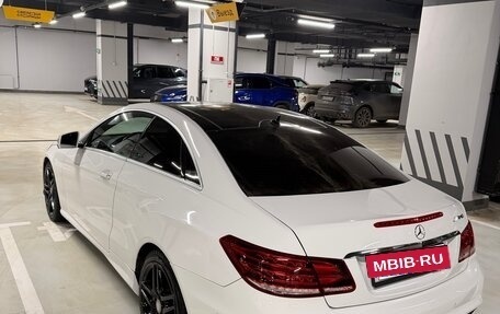 Mercedes-Benz E-Класс, 2013 год, 1 950 000 рублей, 4 фотография