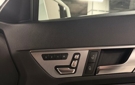 Mercedes-Benz E-Класс, 2013 год, 1 950 000 рублей, 14 фотография